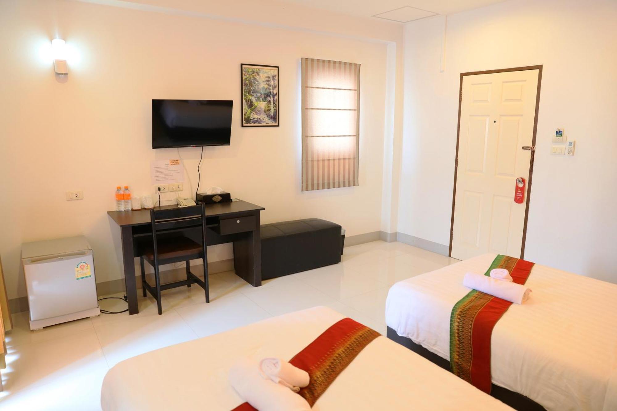 La Viva Hotel Buriram Exteriör bild